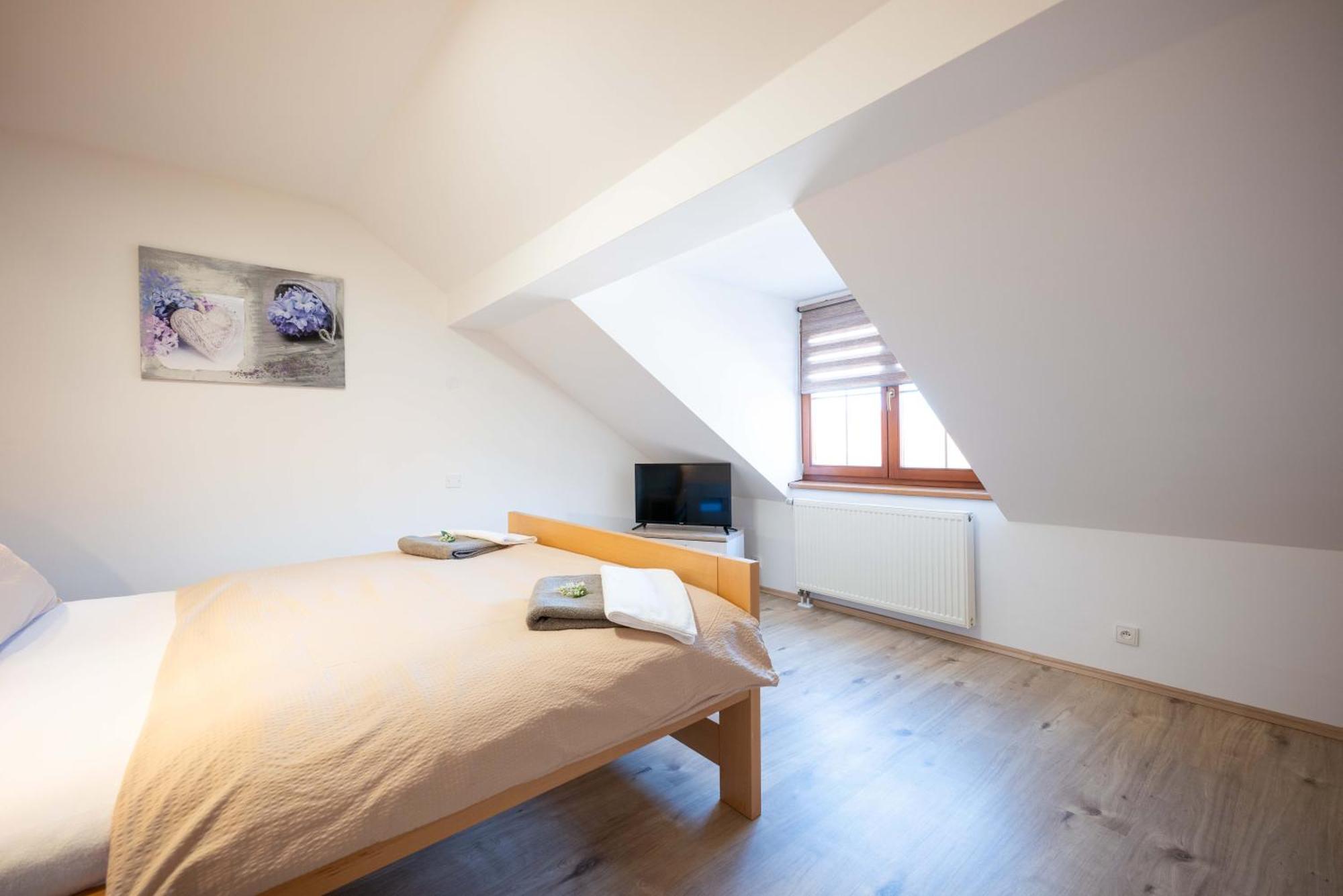 Papi Apartman Valtice Eksteriør billede